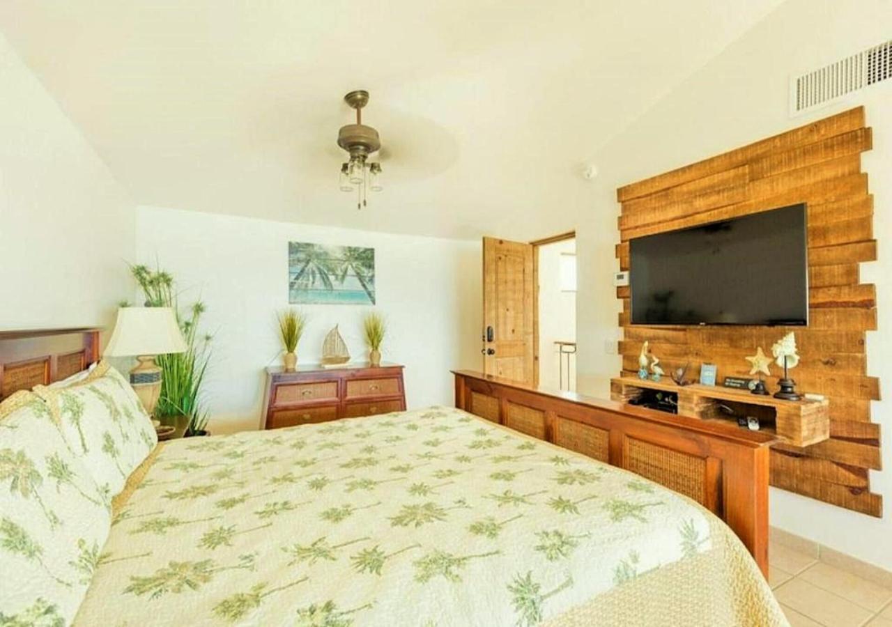 Right On The Beach! Rocky Point Condo Rental - 2 Bedroom Penthouse Beachfront Buitenkant foto