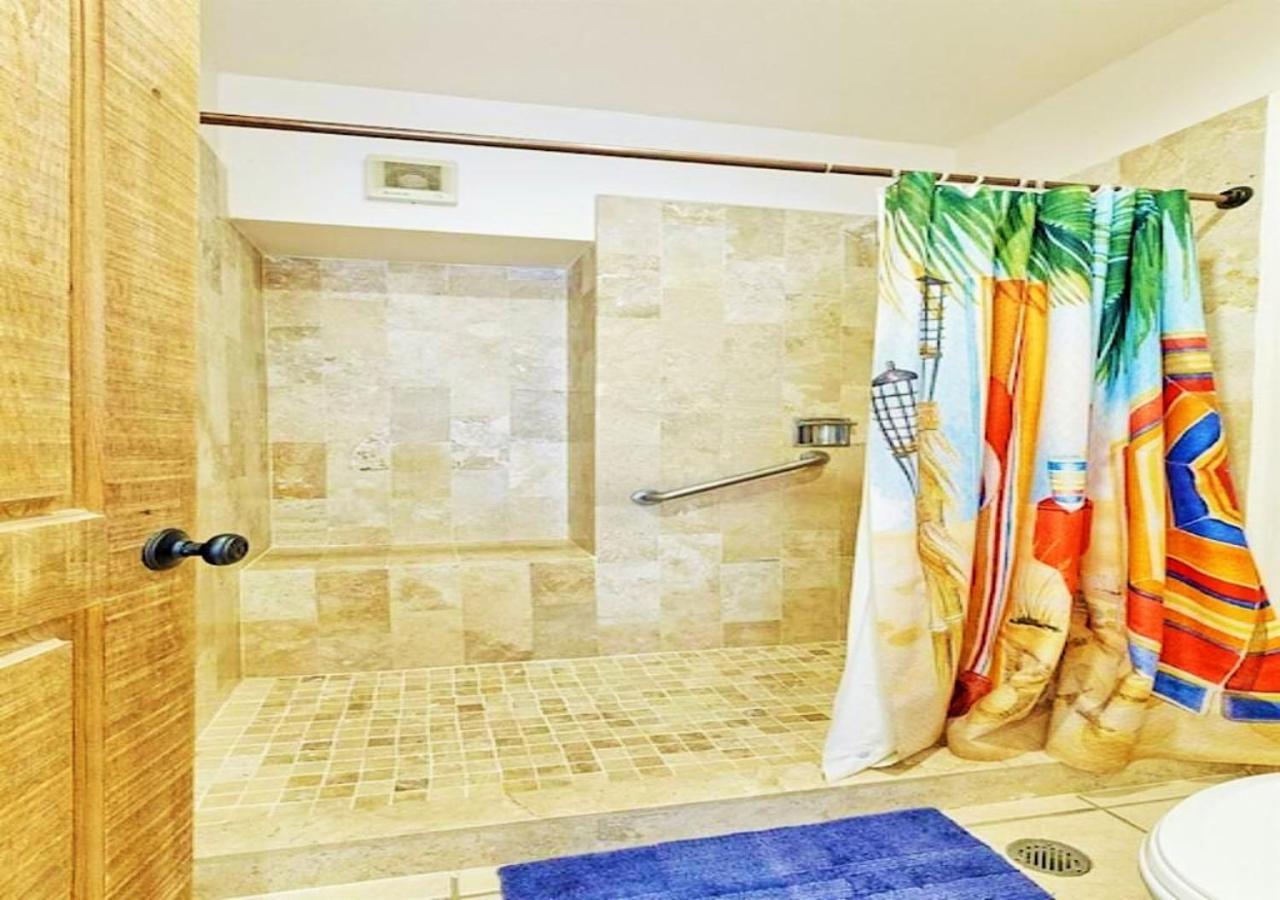 Right On The Beach! Rocky Point Condo Rental - 2 Bedroom Penthouse Beachfront Buitenkant foto